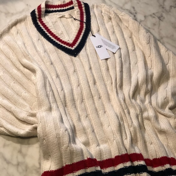 UGG Weslynn Poncho Sweater - Picture 5 of 5